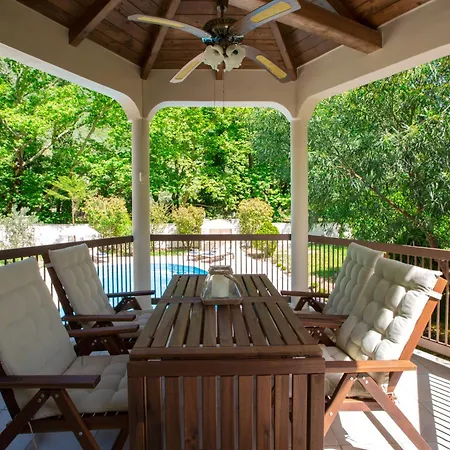 Rina Vilă Nydri (Lefkada)